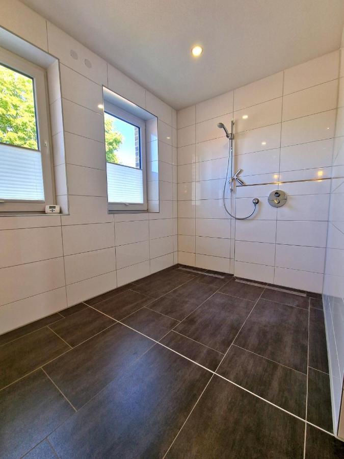 Exklusive Ferienwohnung In Lingen Holthausen 2Zim, 2Badez,Kueche,Balkon,Waschmaschine Экстерьер фото
